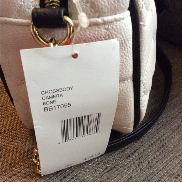 CLEARANCE SALE Betsey Johnson Handbag NWT - Picture 3 of 5